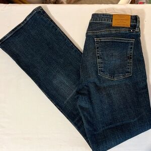 Lucky Brand Denim Jeans. Size 10 (30). Inseam 32" Slight flare.